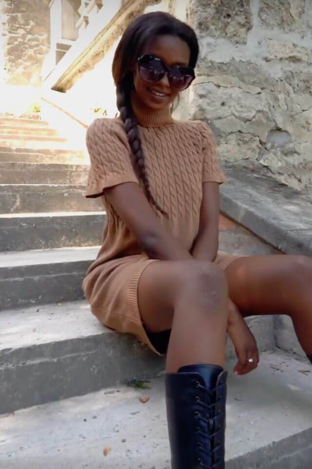 La Luna garbó nyakú rövid ujjú kötött ruha - Katris